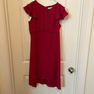 High/low dress with ruffle sleeve